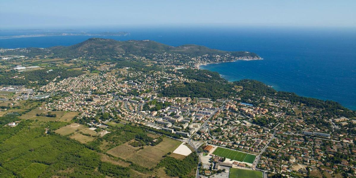 Le Clos Du Bonheur Le Pradet Bagian luar foto
